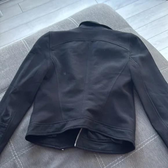Bomber jacket - Picture 3 of 4
